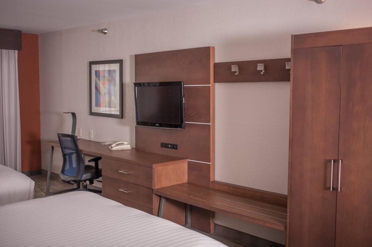 Holiday Inn Express & Suites Logan, An Ihg Hotel Eksteriør bilde