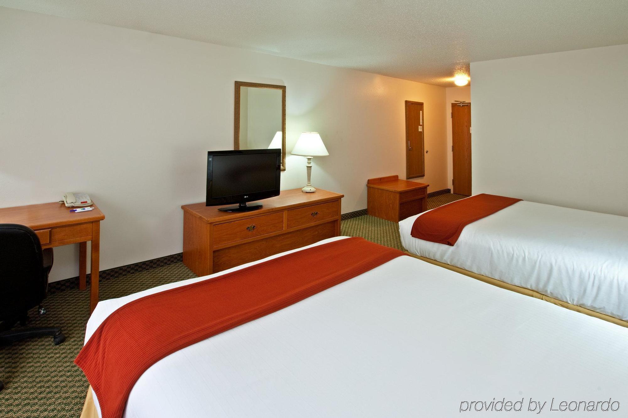 Holiday Inn Express & Suites Logan, An Ihg Hotel Eksteriør bilde