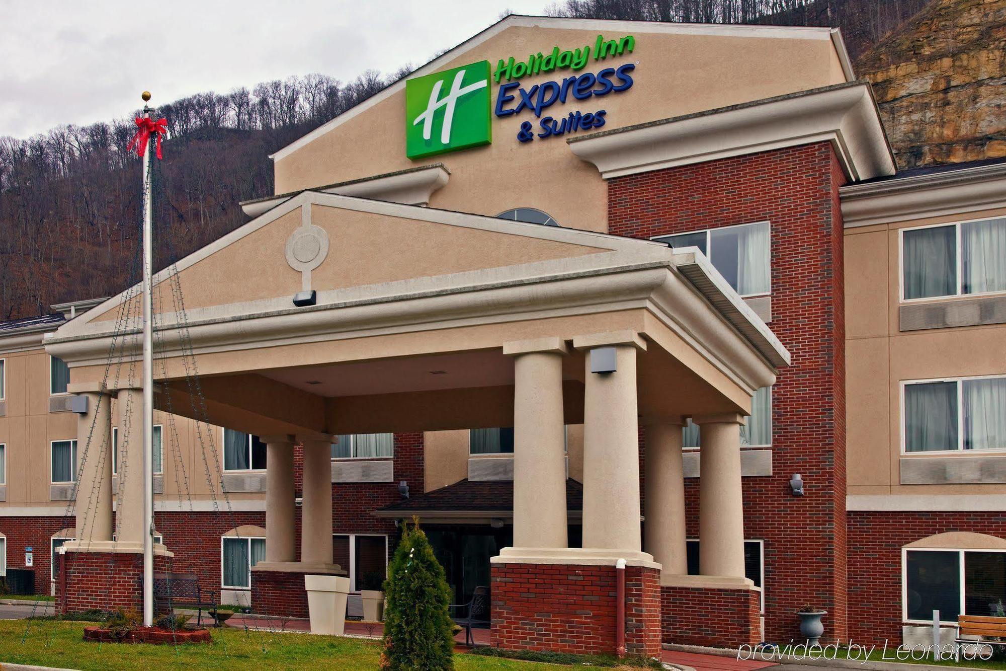 Holiday Inn Express & Suites Logan, An Ihg Hotel Eksteriør bilde