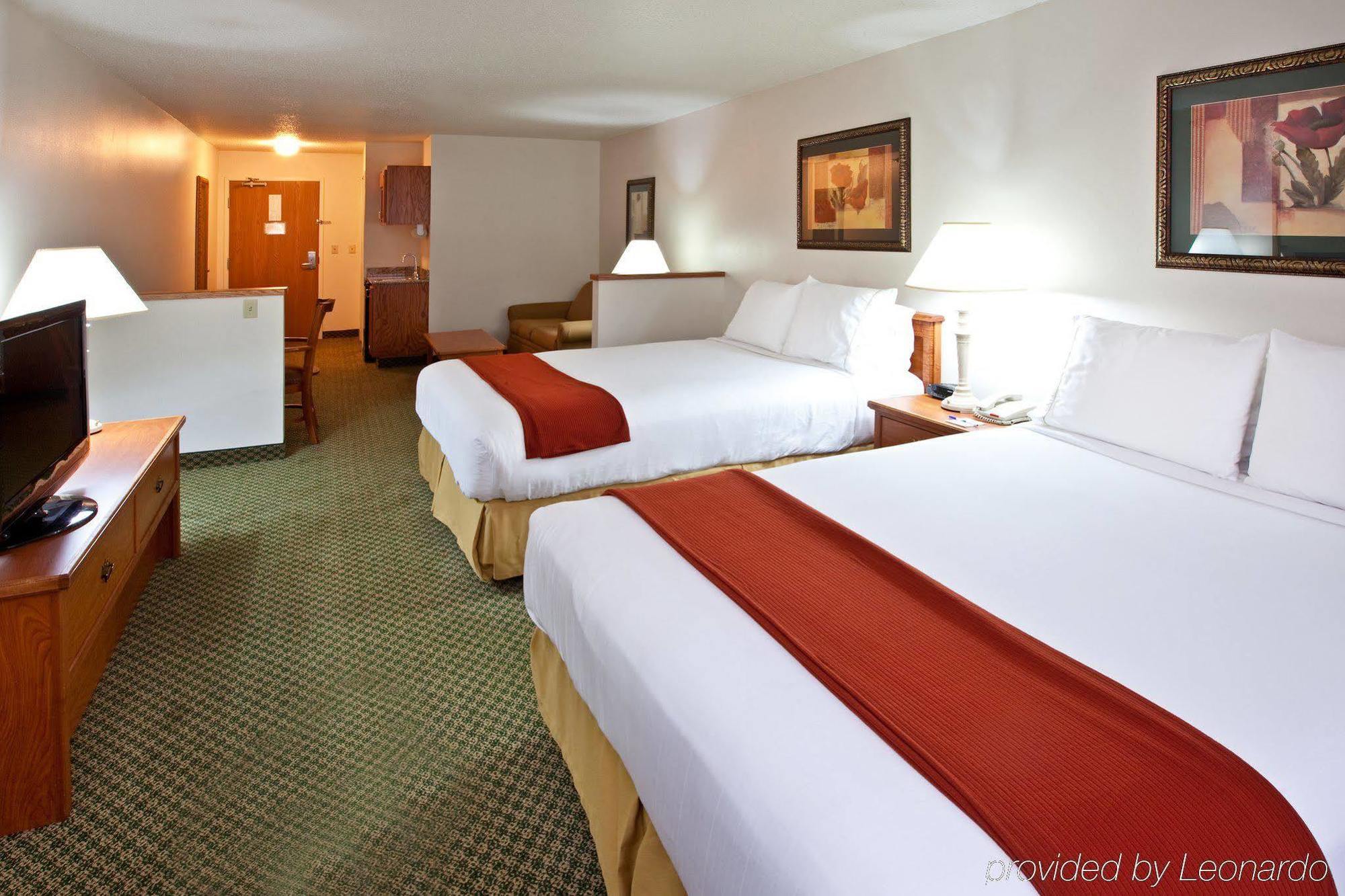 Holiday Inn Express & Suites Logan, An Ihg Hotel Rom bilde